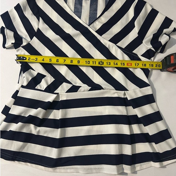 Women's Shein Curve‎ Navy White Stripe V Neck Short Sleeve Blouse Plus Size 1XL - Picture 7 of 8